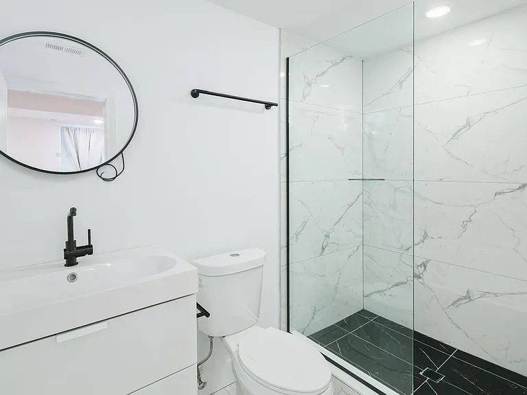 2602 W Oxford St #1 — Photo 17