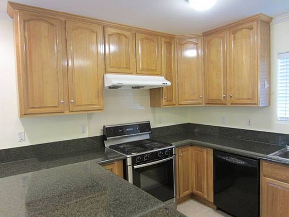 5th image of 2305 N Lamer St