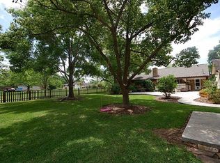 1509 N Fm 646 Rd, Dickinson, TX 77539