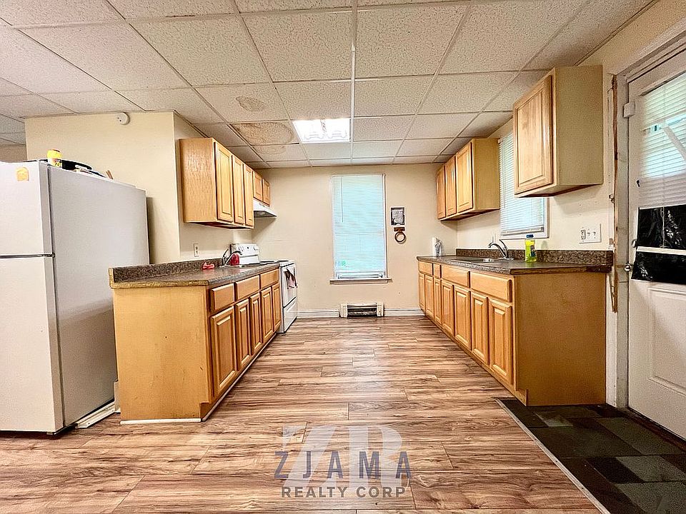 36 Canal St, Ellenville, NY 12428 Zillow