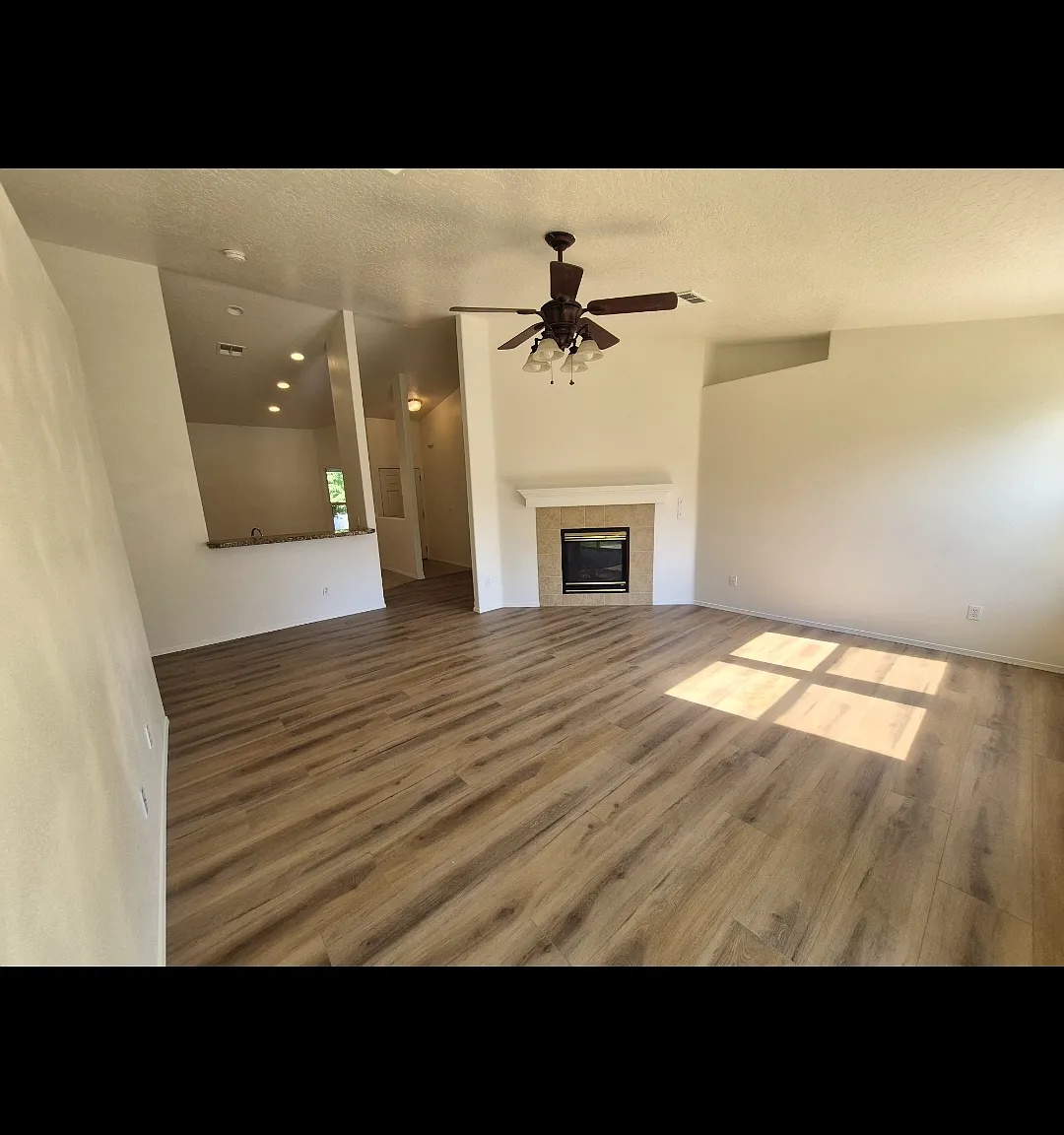 217 Midvale Ave — Photo 2