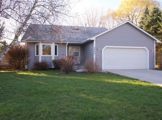 3962 Worchester Dr, Eagan, MN 55123