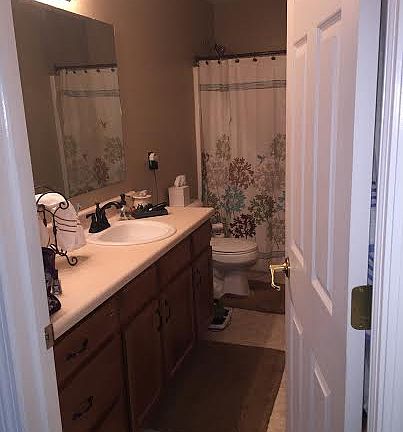 mstr bath w/ good storage