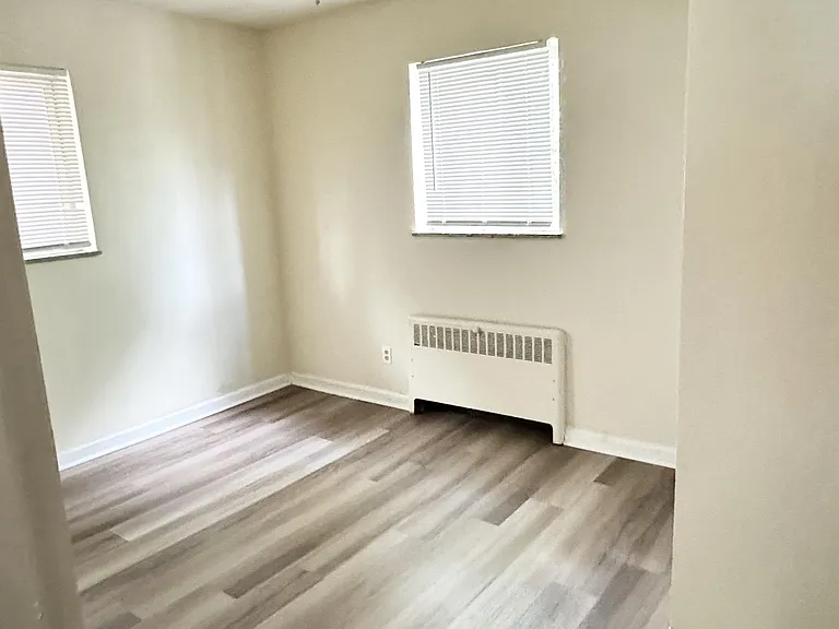 701 Greenwood Ave #4 — Photo 4