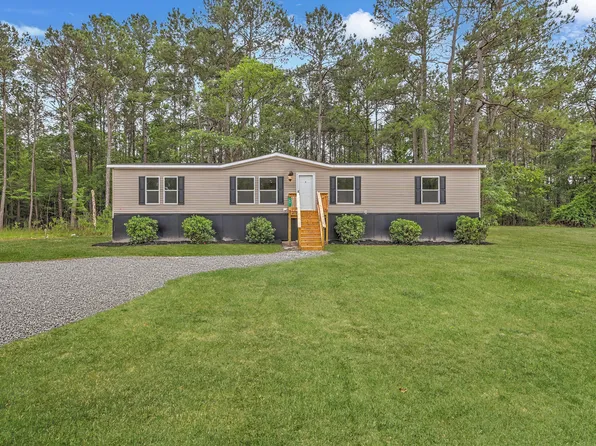 95 Tundra Ln, Ridgeville, SC 29472