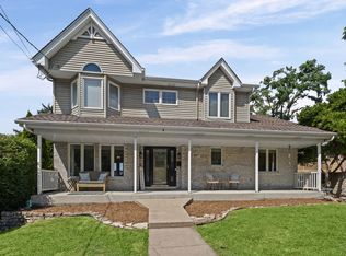 307 Cass St, Lemont, IL 60439