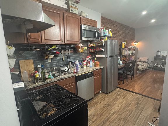 2nd image of 167 E 106th St APT 4E