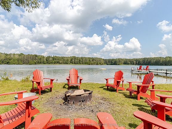3rd image of 133 Island View Dr