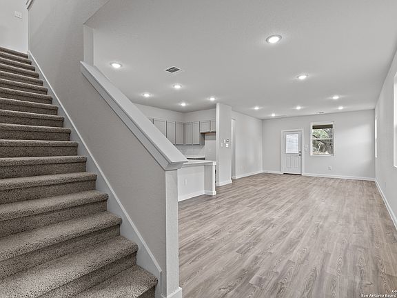 2nd image of 14710 Emerio Drive