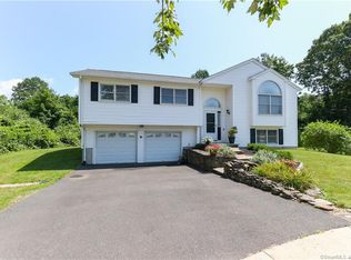 64 Robert Dennis Dr, Milford, CT 06461
