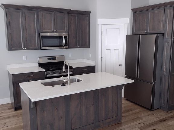 3rd image of 3810 N Ola Vista Ave