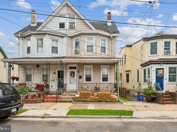 32 Champion Rd, Gloucester City, NJ 08030