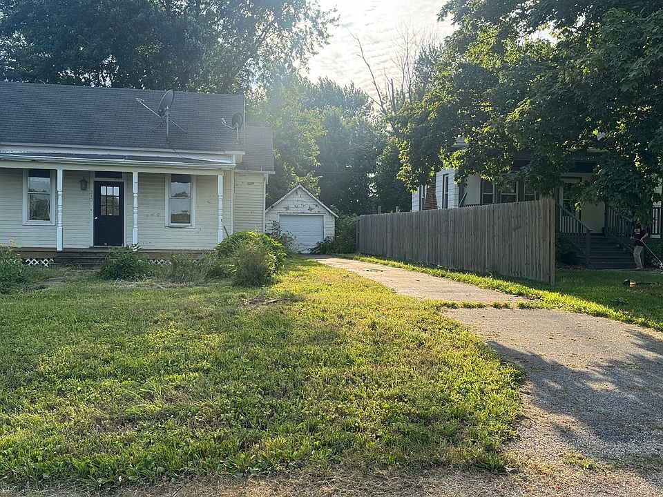 1st image of 313 N Henderson St
