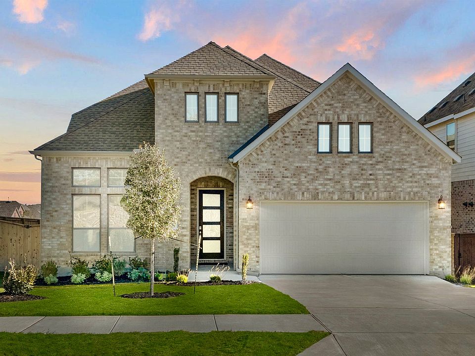 1st image of 140 Fountain Grass Dr