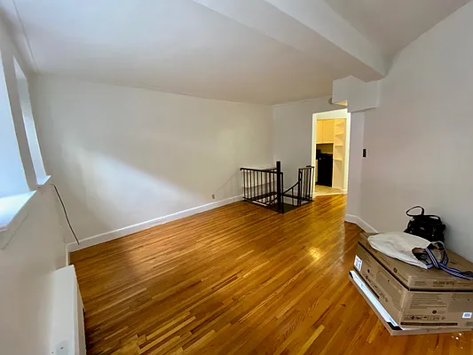 Rented by Charles Coutinho LLC | media 13