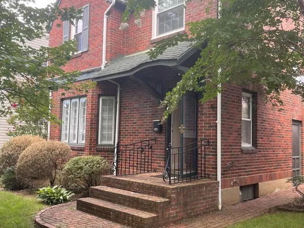 121 N Tennessee Ave, Martinsburg, WV 25401