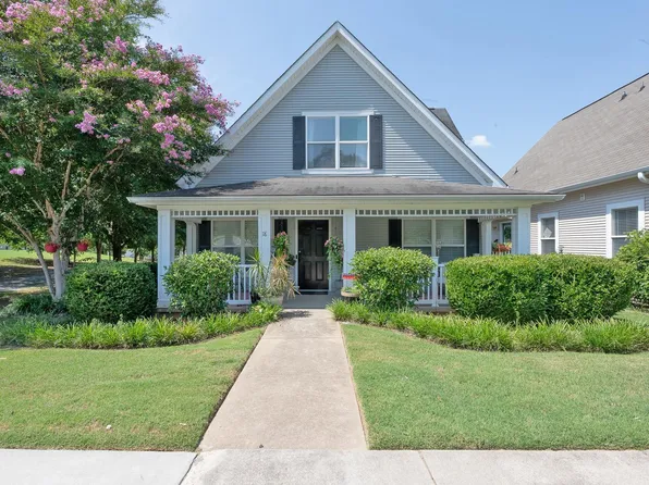 18 Fleming St, Greenville, SC 29607