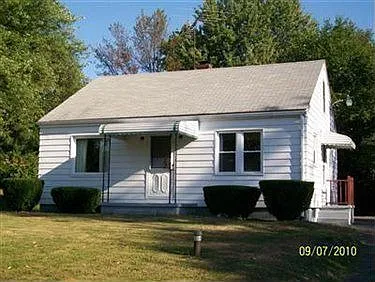 745 Rex Lake Rd photo 1