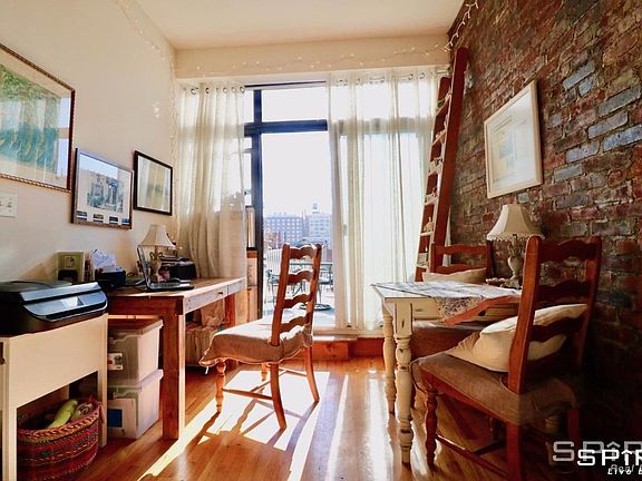 3rd image of 50 W 90th St APT 2E