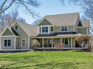 96 Westmoreland St, Narragansett, RI 02882