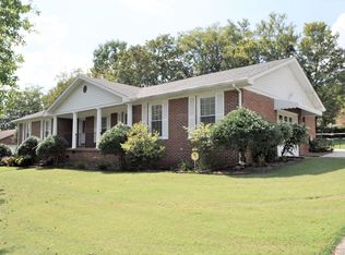 106 Morton Dr, Fayetteville, TN 37334