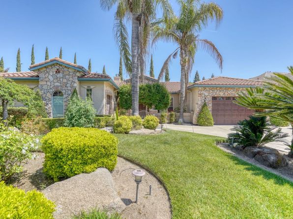1165 N Fairfax Ave, Clovis, CA 93611
