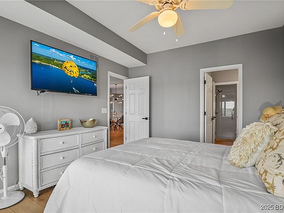 3rd image of 54 Palisades Lakeview Dr #1B
