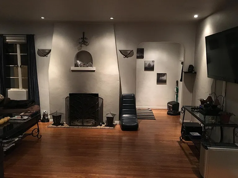 360 Adams Ave — Photo 5