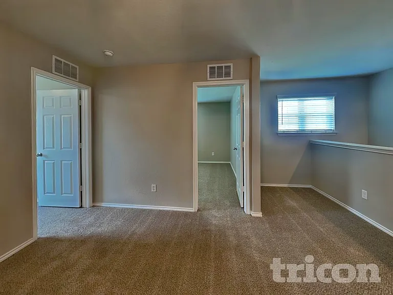 10355 Dunlap — Photo 20