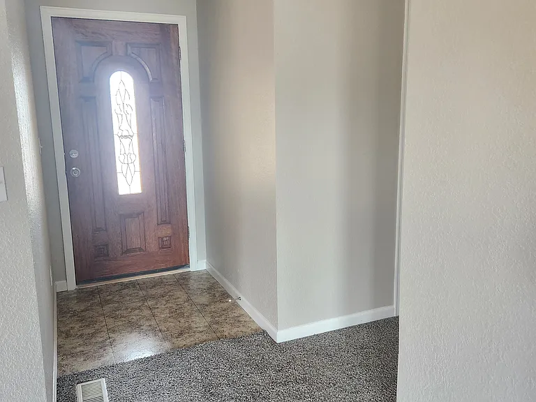 829 S Waterleaf Pl — Photo 2