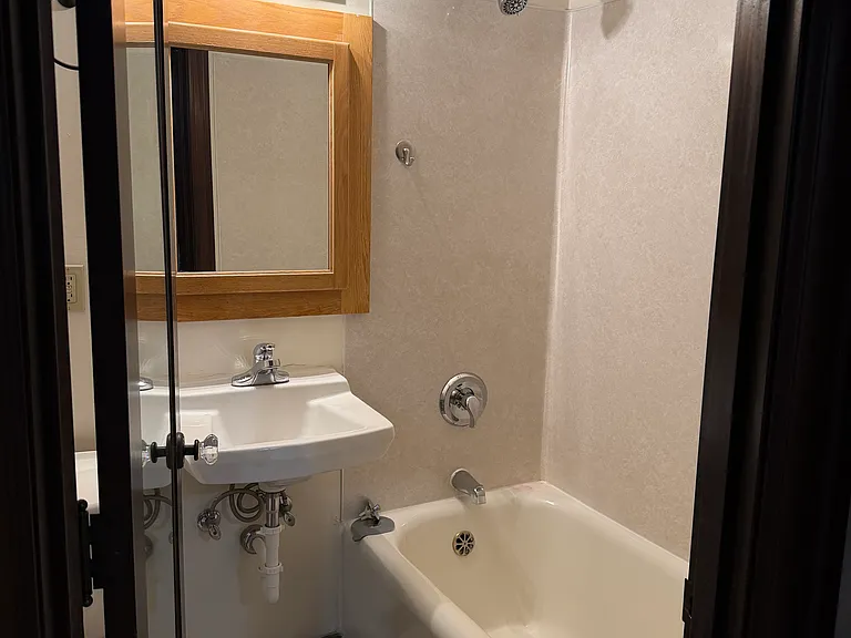 The St. Ingbert Apartments — Photo 14