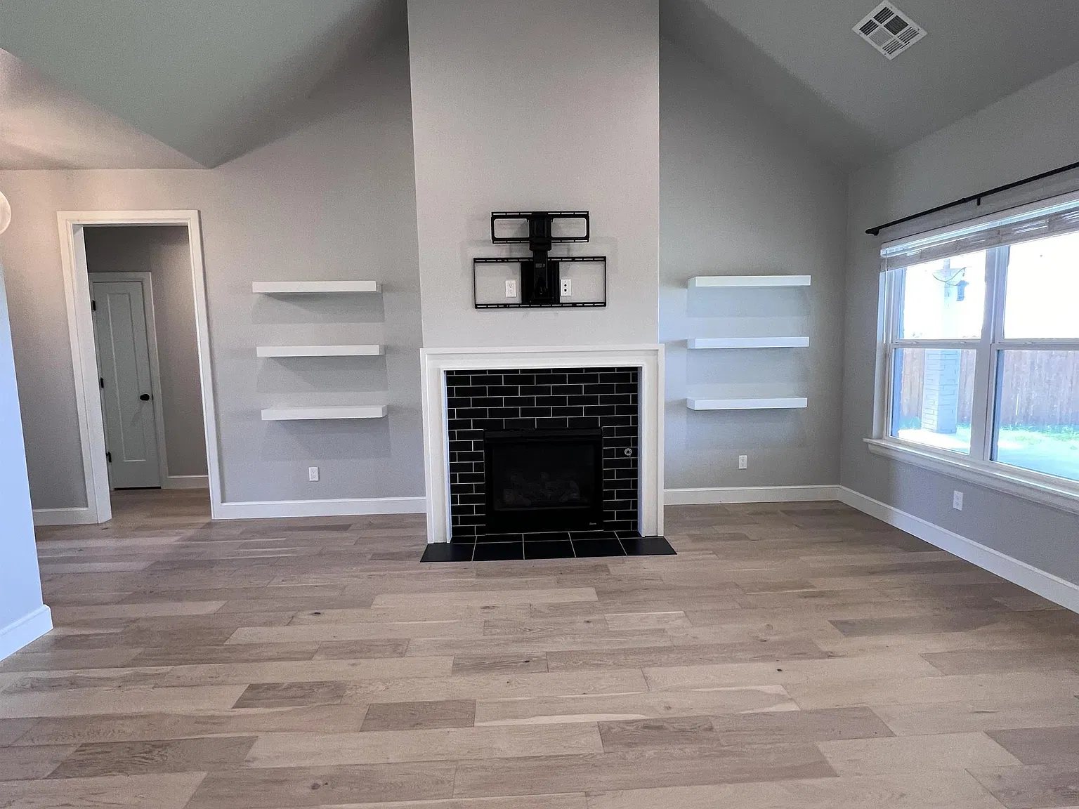 Bretford Way - 2225 (HOA)(FD) - 1 — Photo 3