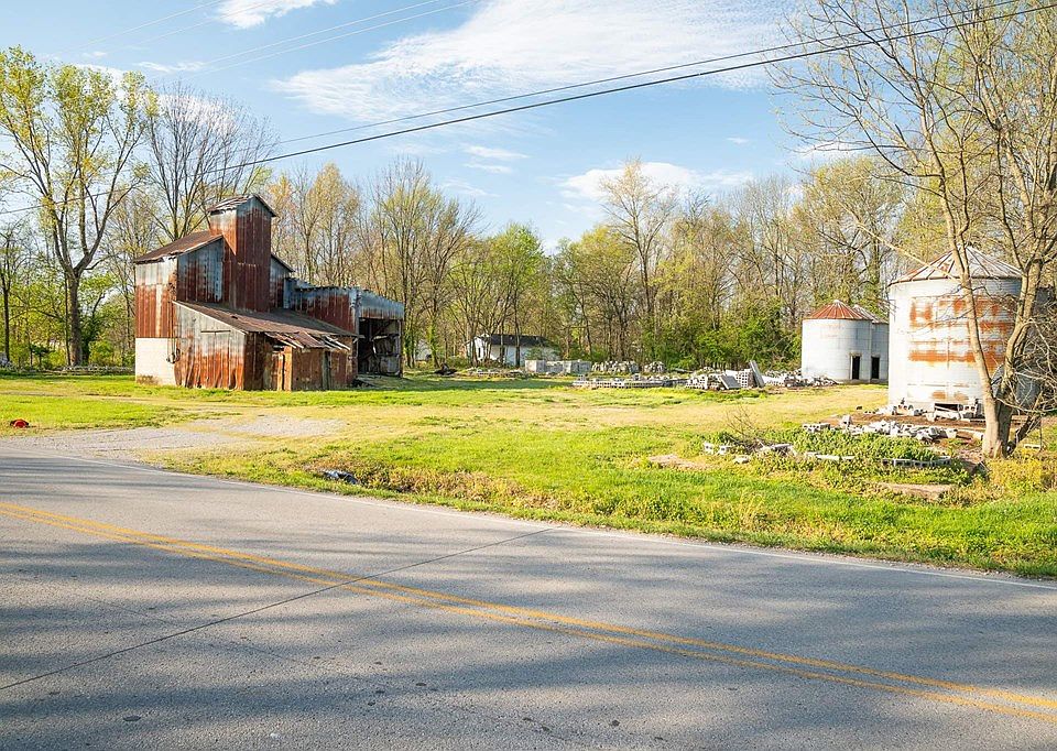 2nd image of 0 S Ewing St