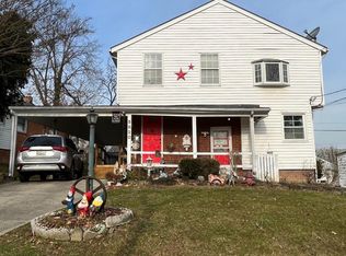 5820 Maryhurst Dr, Hyattsville, MD 20782