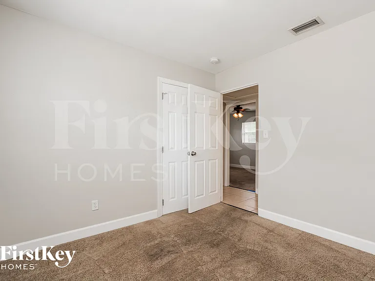 1407 Chilean Ln — Photo 13