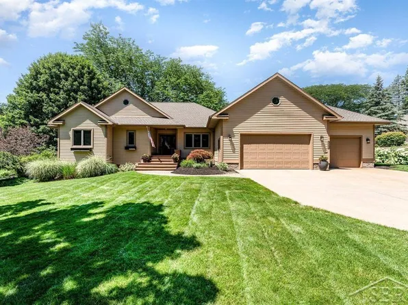 3007 Orchard Dr, Midland, MI 48640