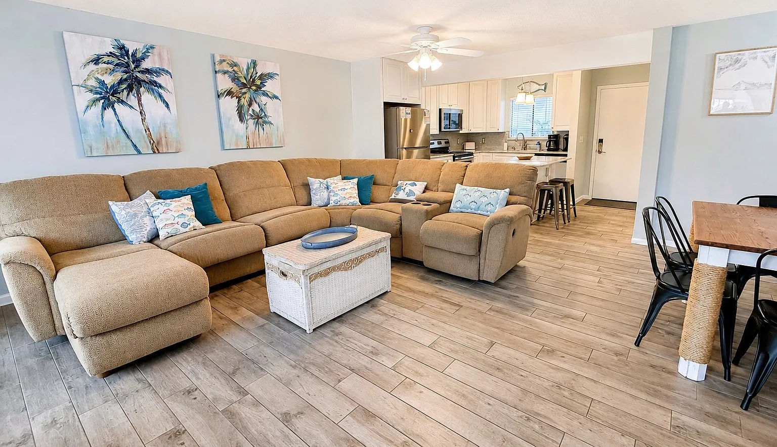 775 Gulf Shore Dr — Photo 2