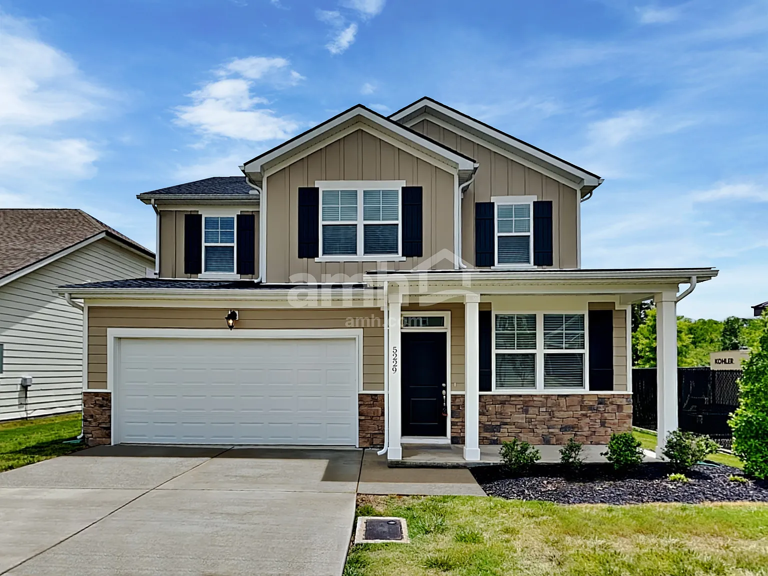 4 bed, 2.5 bath, 2209 sqft, $2,560 — Photo 1
