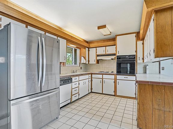 3rd image of 3290 Ward Rd