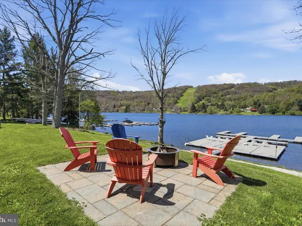 18 Lakeside Village Ln, Mc Henry, MD 21541
