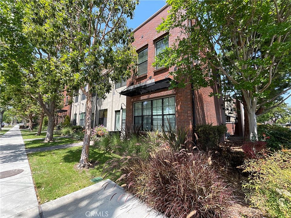 1st image of 501 W Maple Ave
