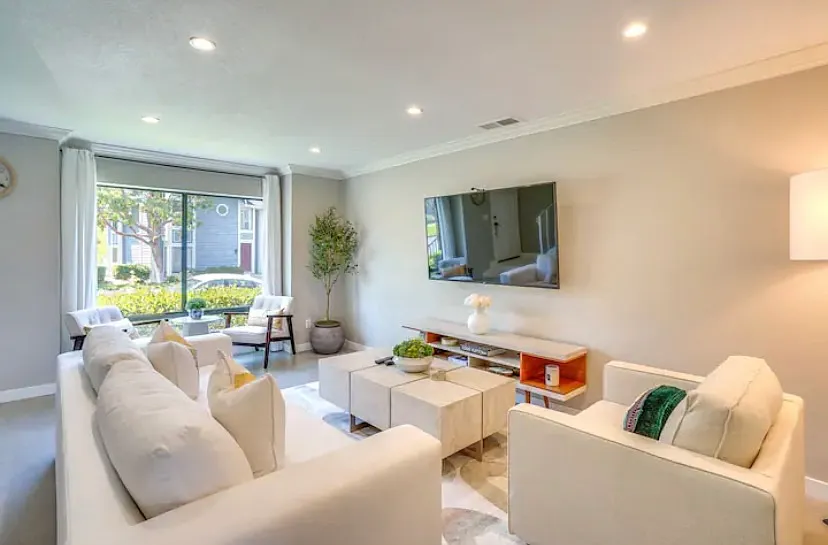 25636 Paseo La Cresta