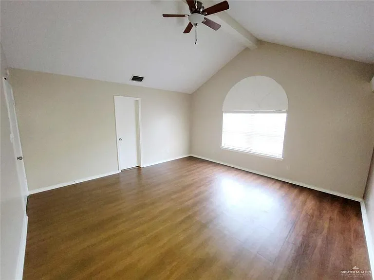 4120 N 12th St #14 — Photo 11