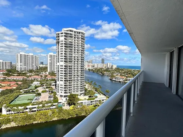 20515 E Country Club Dr, Aventura, FL
