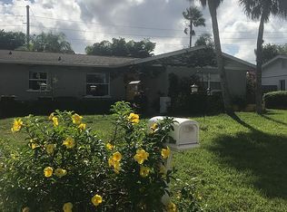 2631 Suncrest Dr, Sarasota, FL 34239