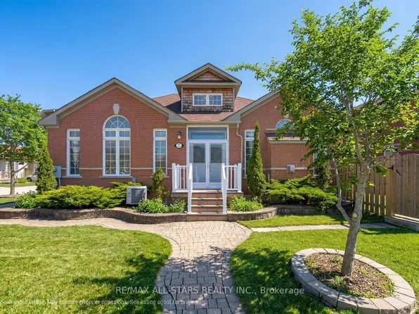 142 Saffron St, Markham, ON L6E 1M3