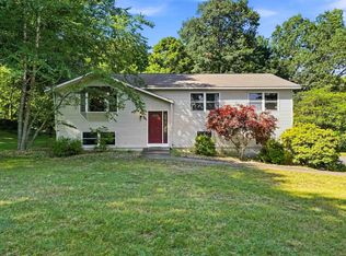 36 Governor Dinsmore Rd, Windham, NH 03087