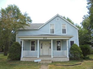 212 South St, Brighton, IL 62012