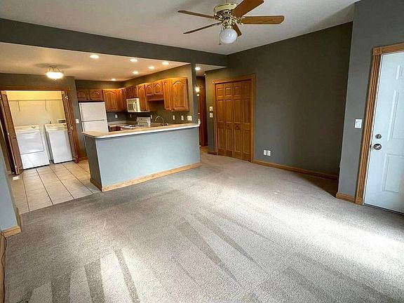 2nd image of 1219 Maine St #1