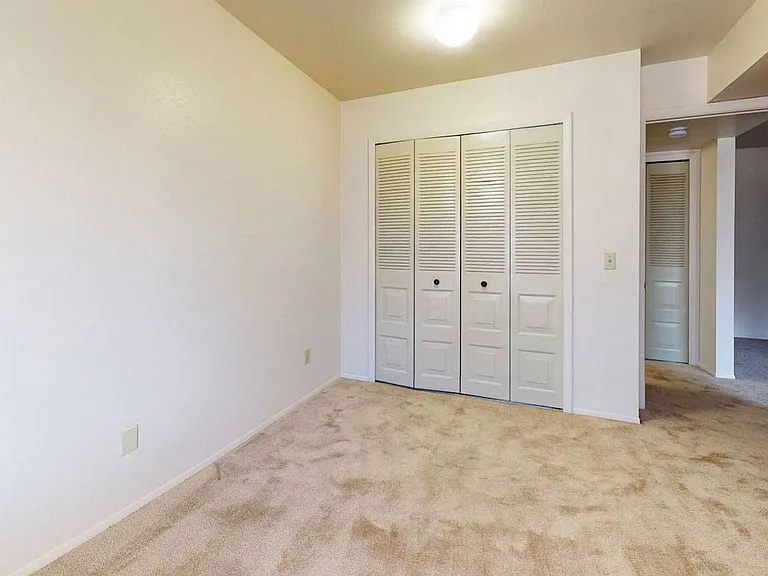 Walnut Trail Apartments — Photo 9